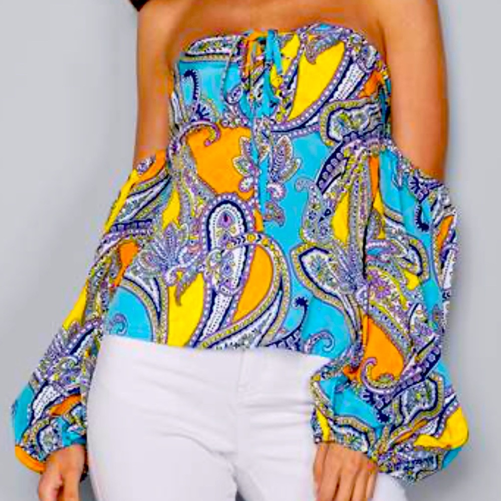 Venus Off-Shoulder Paisley Top